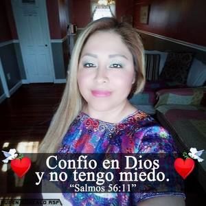 Meet your Posher, Nohemi